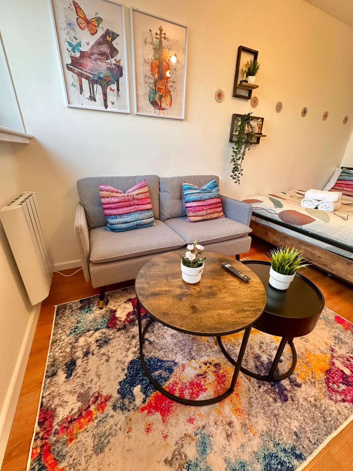 B - Newley Renovated Private Self-Contained Room In A Shared Apartment In Birmingham City Centre Extérieur photo