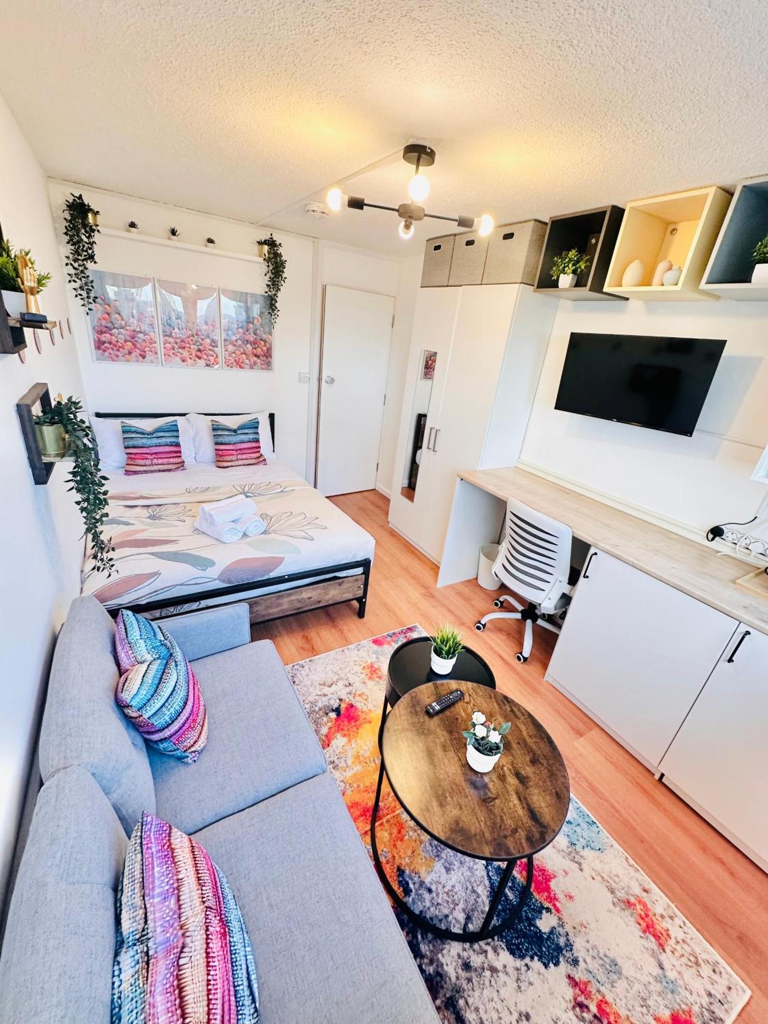 B - Newley Renovated Private Self-Contained Room In A Shared Apartment In Birmingham City Centre Extérieur photo